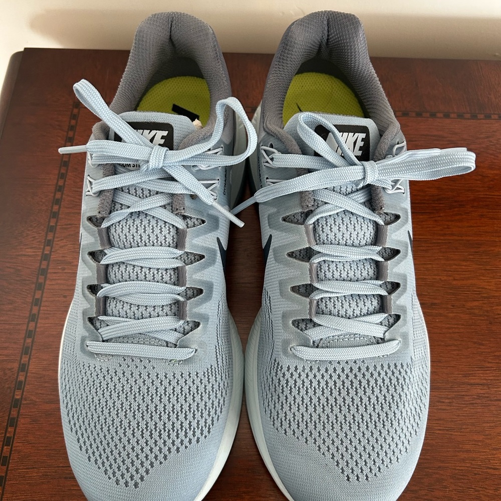 Nike Blue Running Shoes - Picture 5 of 6